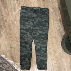 Camouflage Skinny Jeans